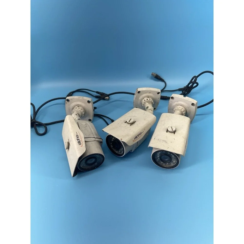 Alpha CCTV Security Cameras Lot of‎ 3+1 Wired Bullet Dome Untested